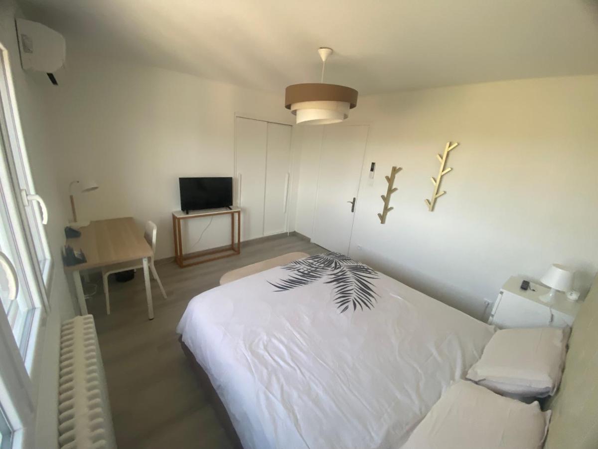 Chambre Dans Logement Partage Chez L Habitant Avec Piscine De 1 A 3 Chambres Grieges Стая снимка