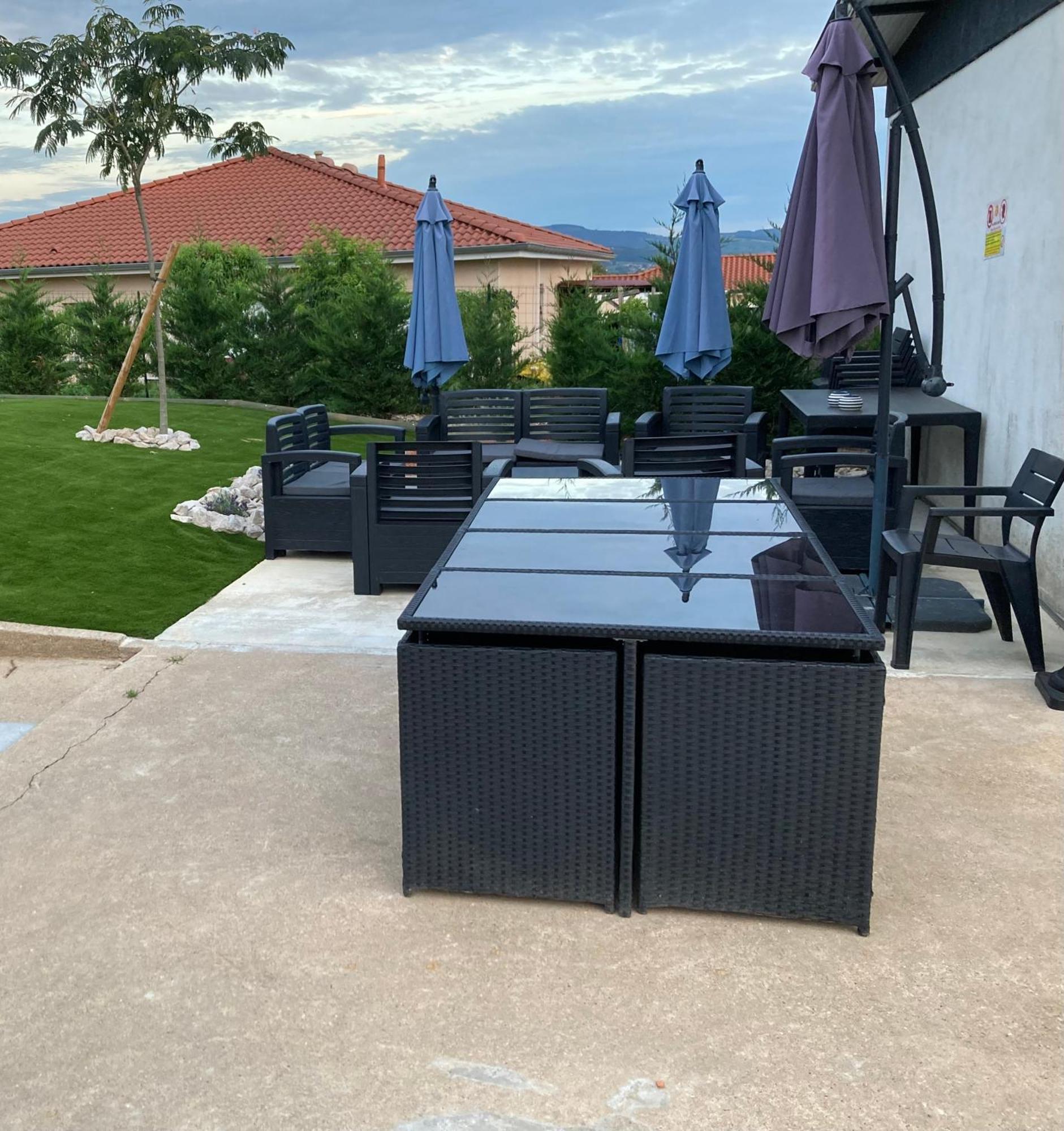 Chambre Dans Logement Partage Chez L Habitant Avec Piscine De 1 A 3 Chambres Grieges Екстериор снимка