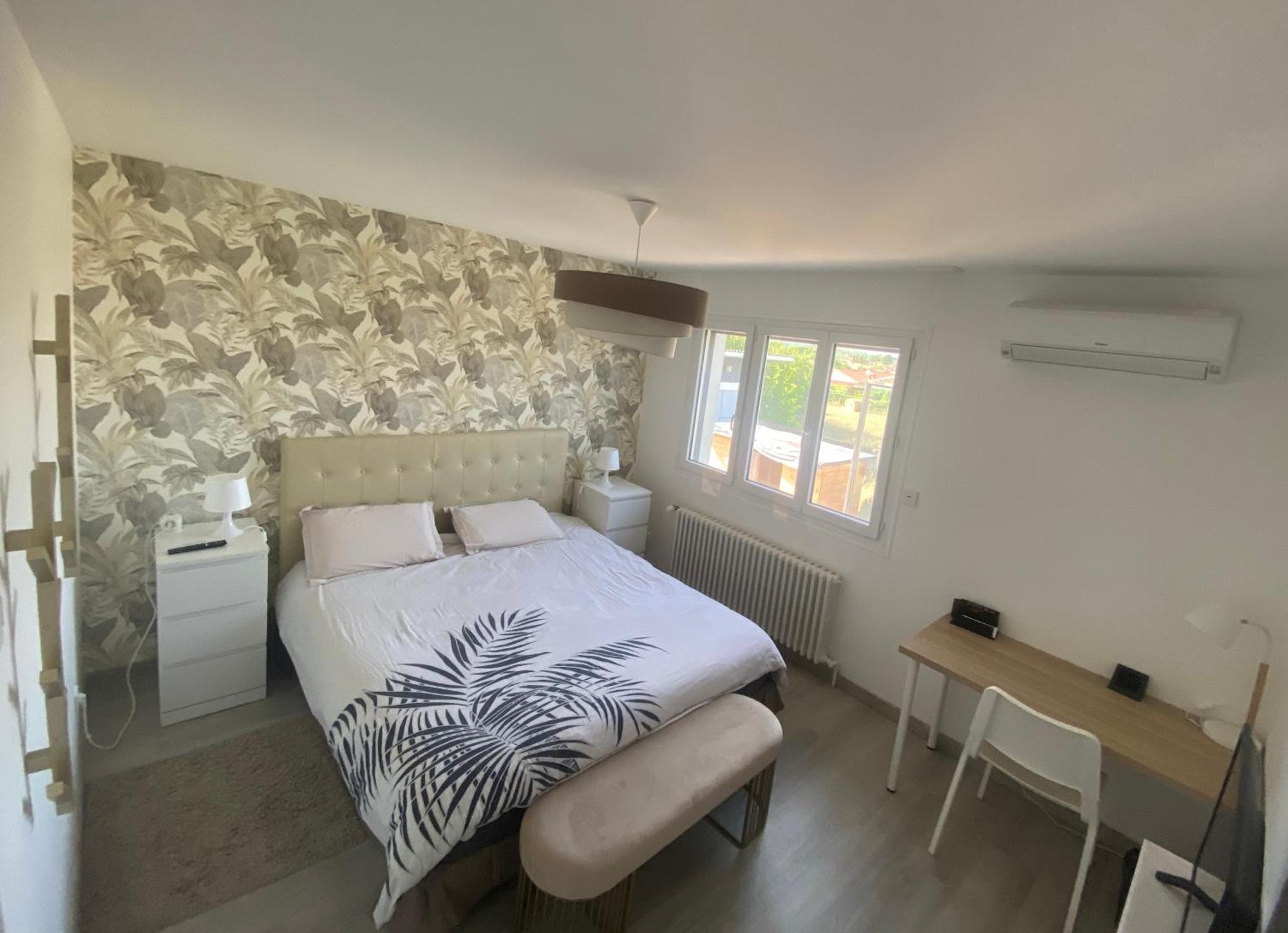 Chambre Dans Logement Partage Chez L Habitant Avec Piscine De 1 A 3 Chambres Grieges Стая снимка